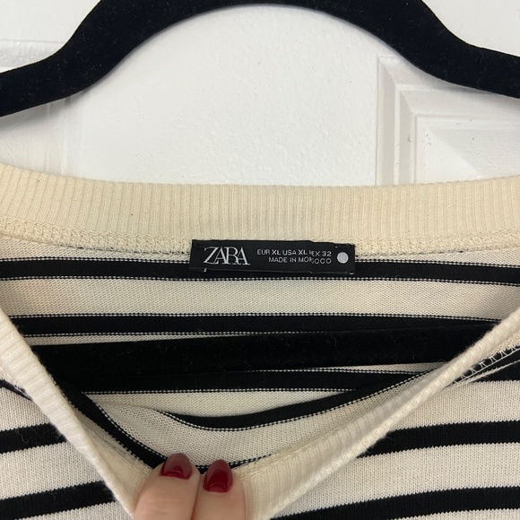 Zara STRIPED JACQUARD T-SHIRT LONGSLEEVE WHITE - Picture 3 of 4
